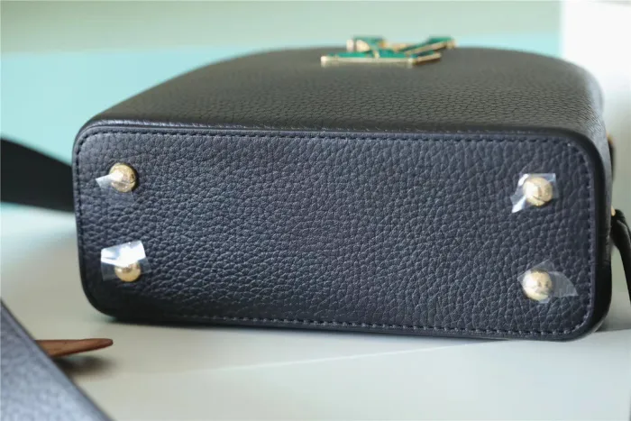Capucines East West Mini “22*12*8CM” 0311