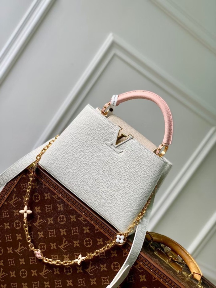 Capucines East West PM Bag “28*18*9CM” 0611