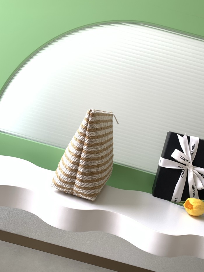 26C Clutch Large Striped Raffia “19.6x33.7x12cm” -025 =AS4988