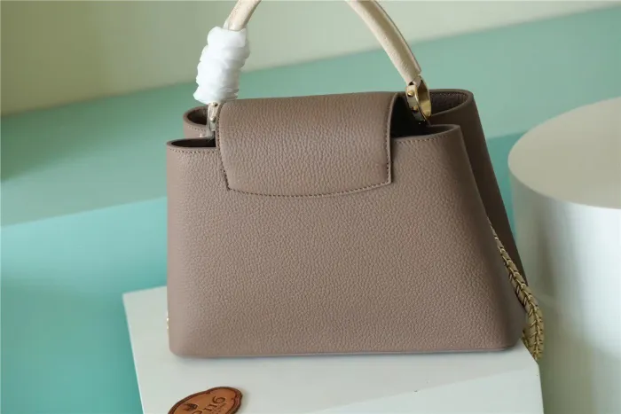 Capucines East West MM Bag “31.5*21*11CM” 0211
