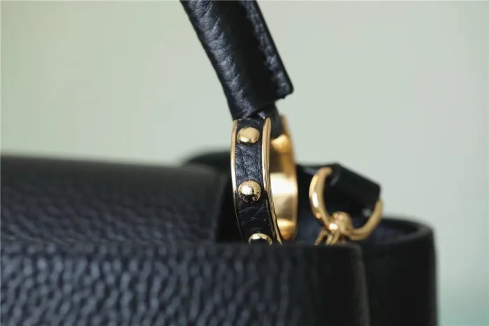 Capucines East West Mini “22*12*8CM” 0311