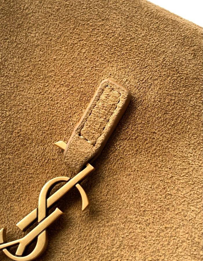  LE 5 à 7 supple baby bag  15*16*7CM  -055=