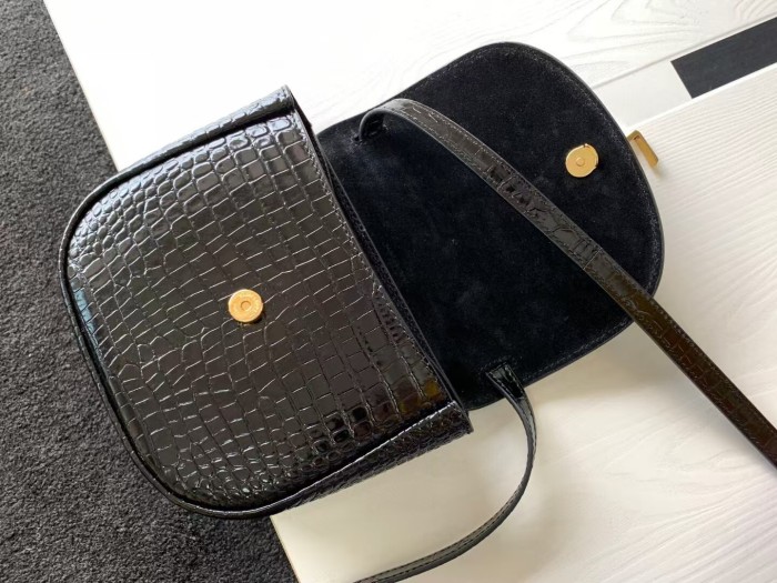 YSL  18*15.5*5CM -055=