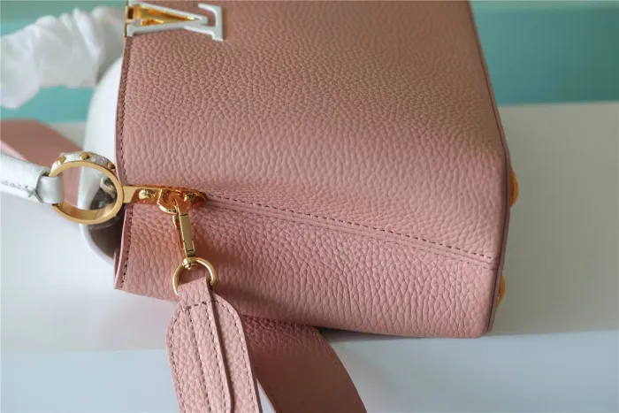 Capucines East West PM Bag “28*18*9CM” 0201