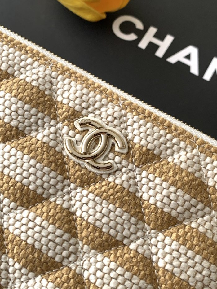 26C Clutch Large Striped Raffia “19.6x33.7x12cm” -025 =AS4988