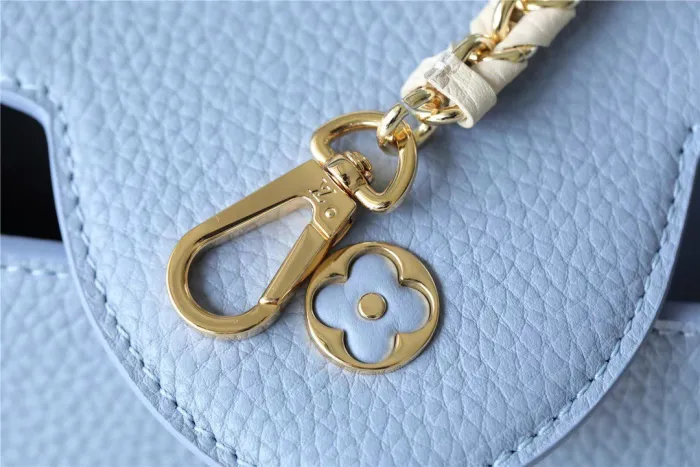 Capucines East West PM Bag “28*18*9CM” 0201