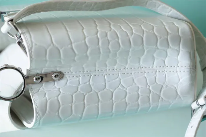 Capucines East West PM Bag “28*18*9CM” 0201