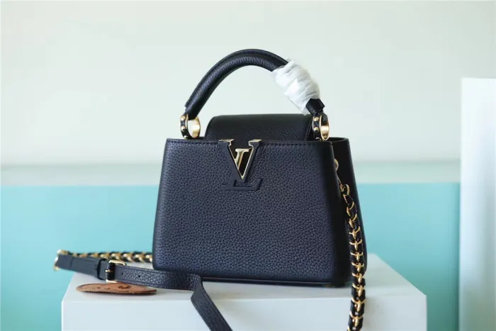 Capucines East West Mini “22*12*8CM” 0411