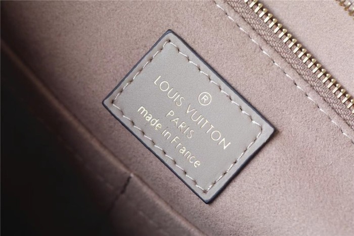 GM Onthego Tote “41*34*19CM” 078