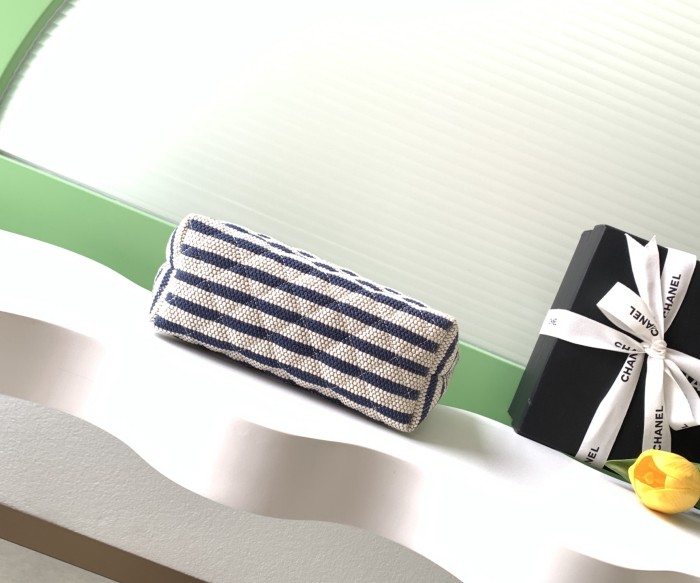 26C Clutch Medium Striped Raffia “15.6x26x9cm” -005 =AS4989