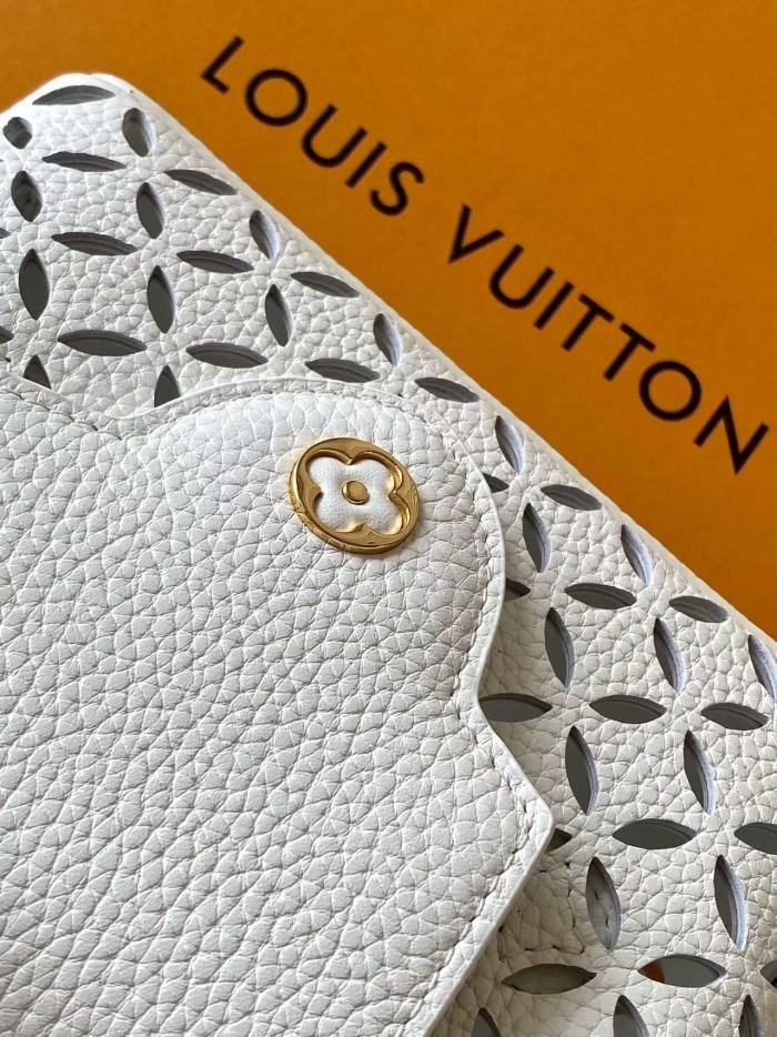 Capucines East West Mini “22*12*8CM” 0411