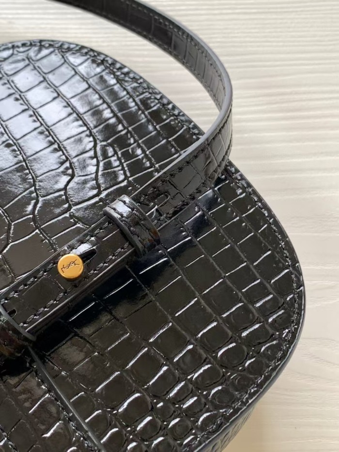 YSL  18*15.5*5CM -055=