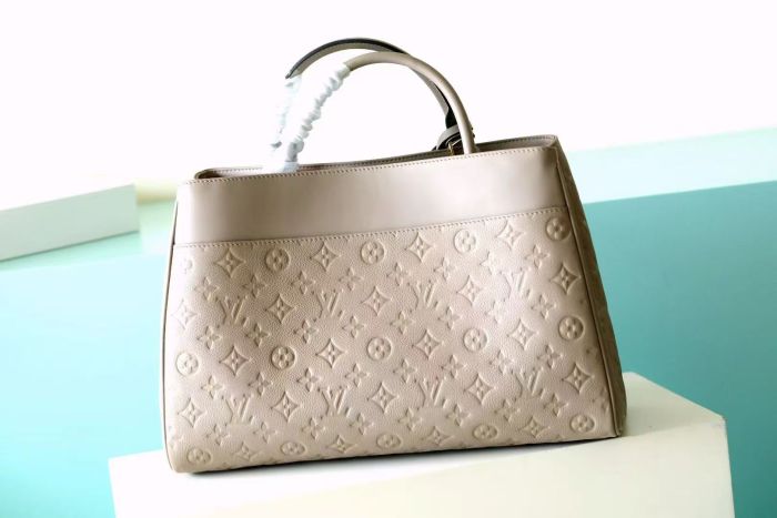 Avenue MM “39*26*16CM” 009
