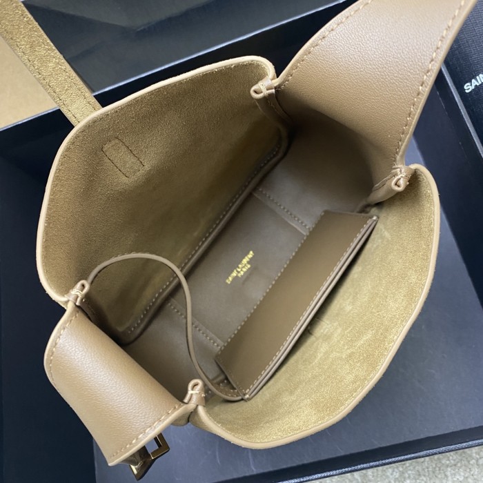 LE 5 à 7 supple baby bag  15*16*7CM  -055=