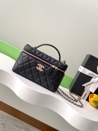 25C Vanity Case Small Caviar “17x19.5x5cm” -026 =AP4531