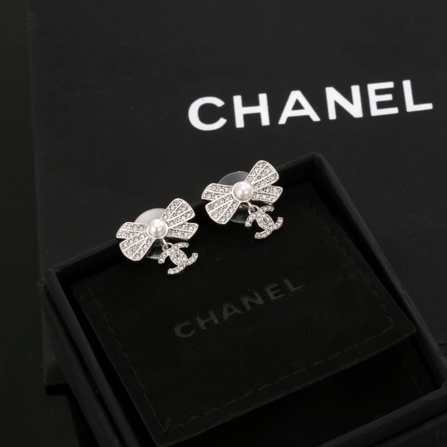 Earring 04=