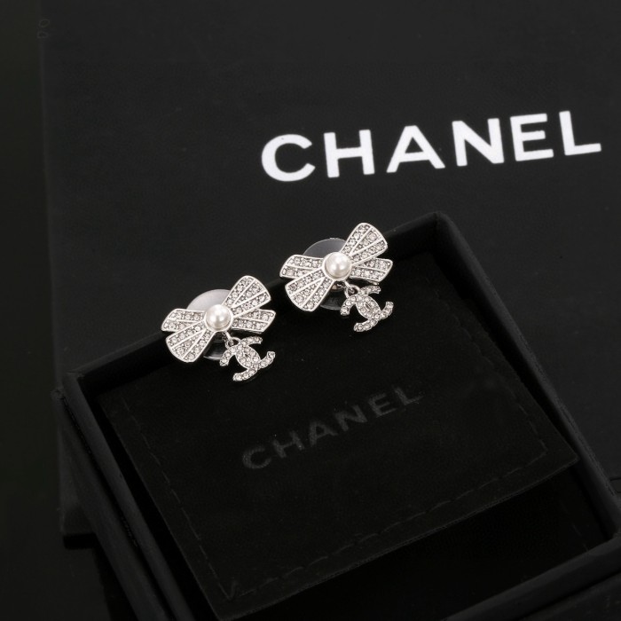 Earring 04=