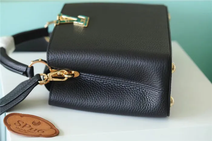 Capucines East West PM Bag “28*18*9CM” 0321