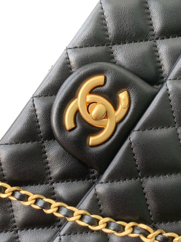 25B Classic Flap Medium Lambskin “14.5x23.5x7cm” -047 =AS5756