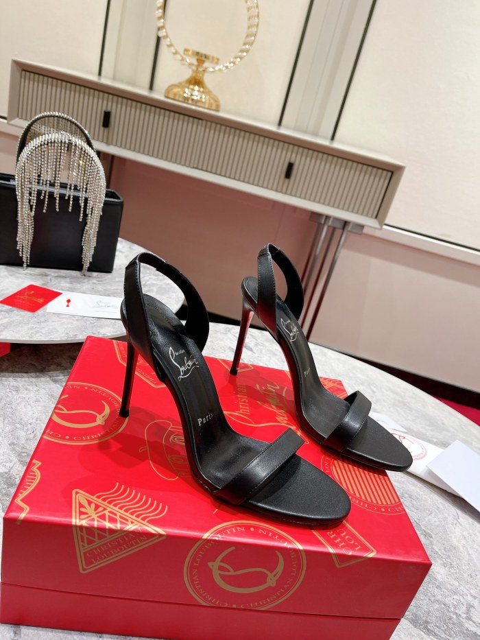 Lacquer Tip Thick Heel(Female)36-41=
