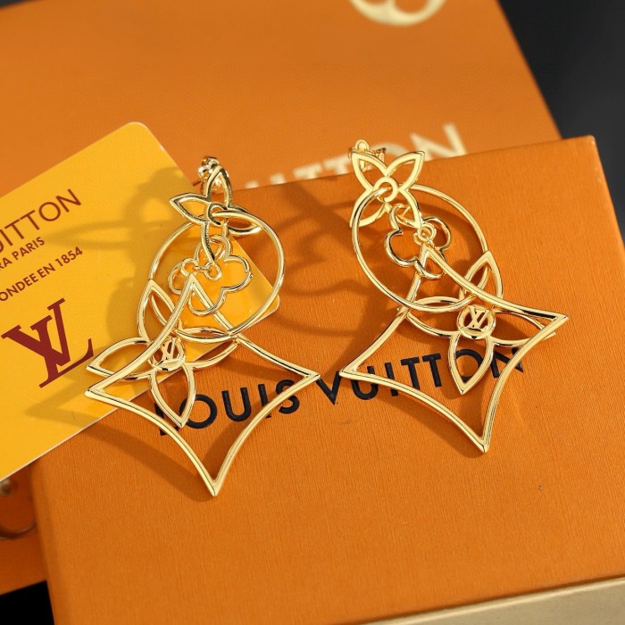 Earring 06=