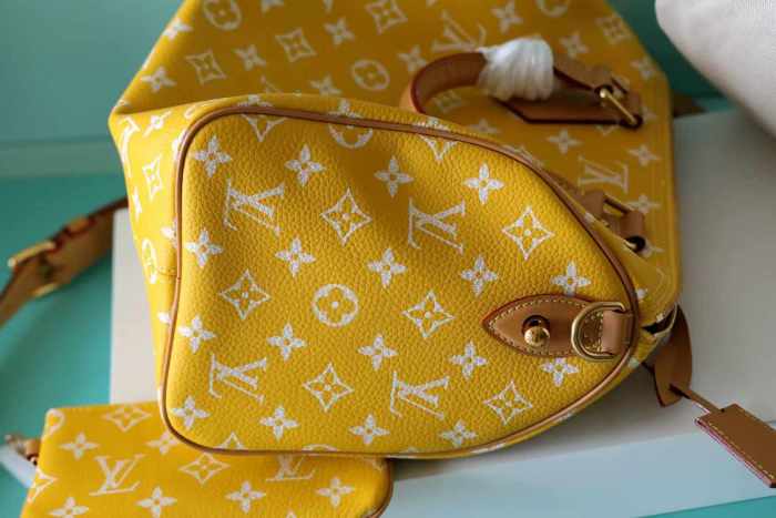 Speedy P9 Bandouliere30 “30*21*17CM” 0221