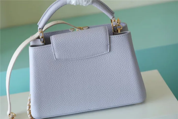 Capucines East West PM Bag “28*18*9CM” 0321