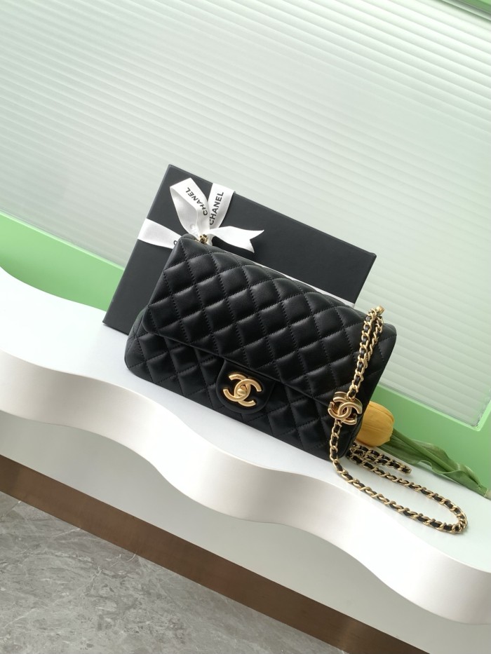 25B Classic Flap Medium Lambskin “14.5x23.5x7cm” -047 =AS5756
