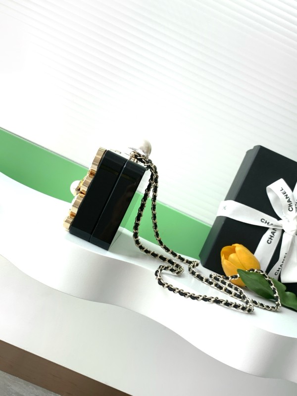 25A Crystal Box Clutch “11.5x16x6.8cm” -0541 =AS4966