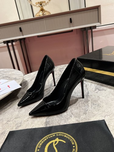 Lacquer Tip Thick Heel(Female)36-41=
