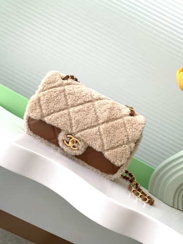 24K Medium Classic Flap Bag in Shearling Leather “16x23.5x7.5cm” -067 =AS5149