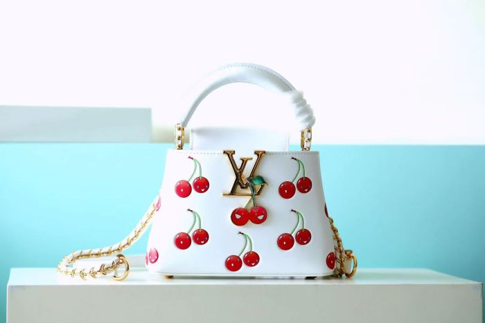 Capucines East West Mini “22*12*8CM” 0521