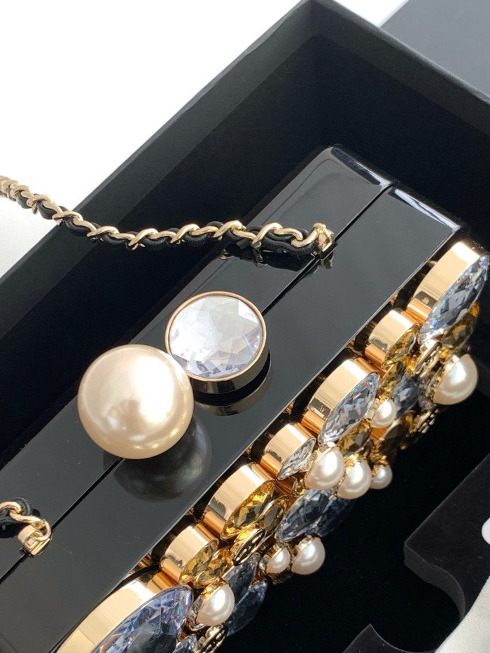 25A Crystal Box Clutch “11.5x16x6.8cm” -0541 =AS4966