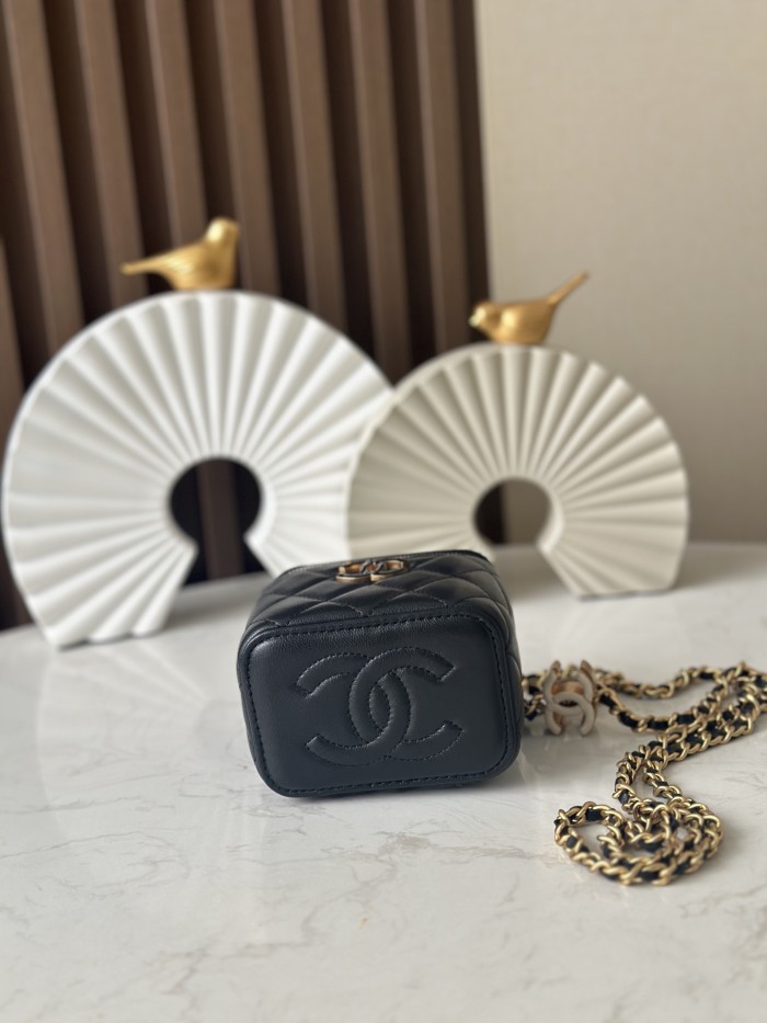 24A Mini Vanity Case Lambskin “11x9x8cm” -095 =A88081