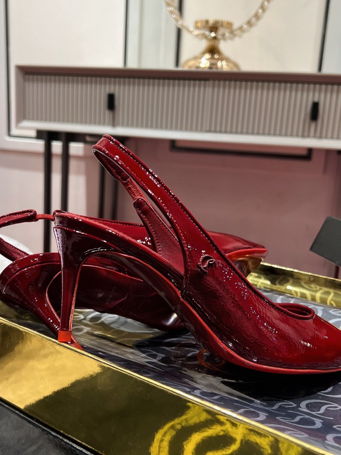 Lacquer Tip Thick Heel(Female)36-41=