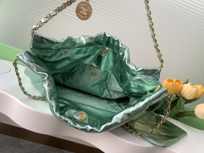 25C 22 Bag Large Metallic Green “39x42x8cm” -038 =AS3261