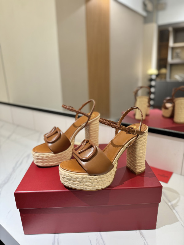 Signature Calfskin Slingback Pump(Female)36-41=