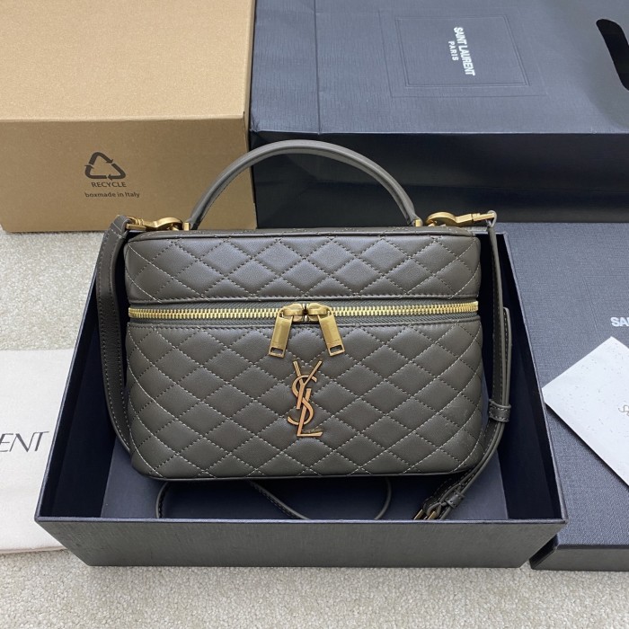 GABY large vanity bag in lambskin  22.5*15*8CM  -006=