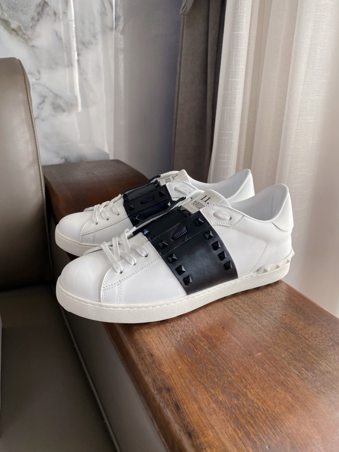 Rockstud Untitled Sneaker(Unisex)36-45=