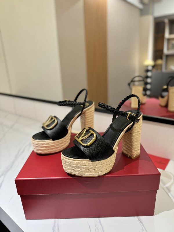 Signature Calfskin Slingback Pump(Female)36-41=