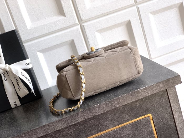 26C Mini Classic Flap Bag “20x14x6cm” -076 =A01116