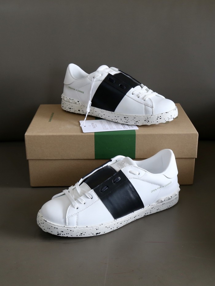 Rockstud Untitled Sneaker(Unisex)36-45=