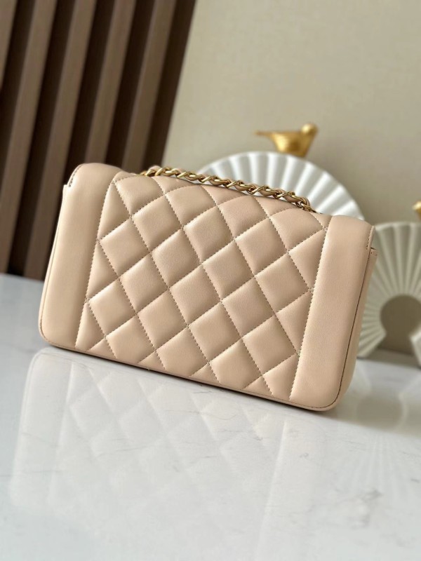 Vintage Classic Flap Small Grained Calfskin “22.5x14x7cm” -038 =A2221