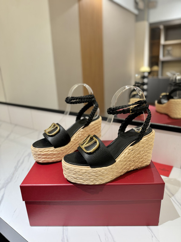 Signature Calfskin Slingback Pump(Female)36-41=