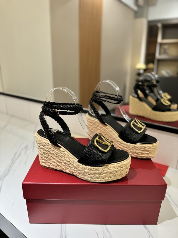 Signature Calfskin Slingback Pump(Female)36-41=