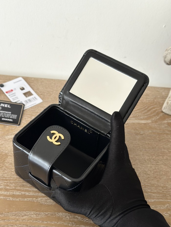 Vintage Mini Vanity Case Grained Calfskin “11x9.5x8.5cm” -036 =2227