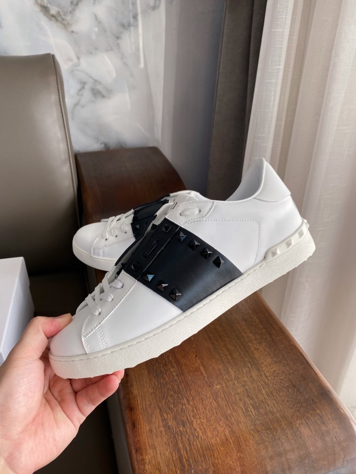 Rockstud Untitled Sneaker(Unisex)36-45=