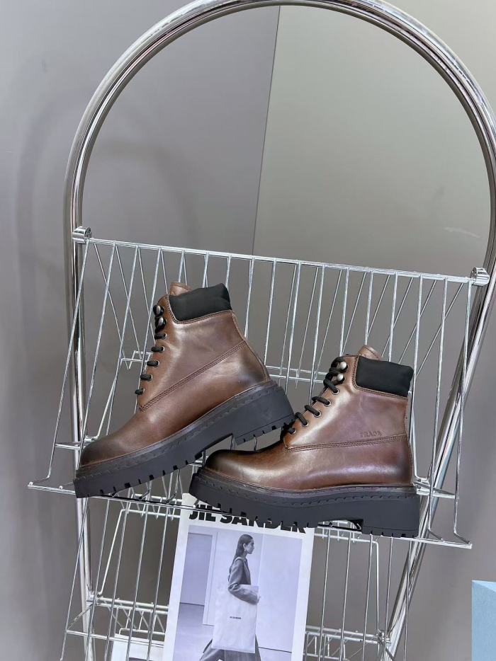 Boots (Female) 35-40=