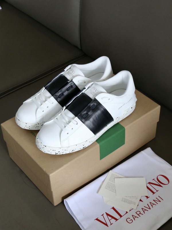Rockstud Untitled Sneaker(Unisex)36-45=