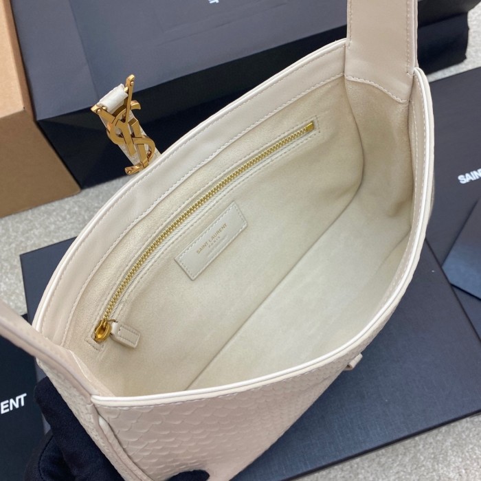 LE 5A7  23*16*6.5CM  -055=